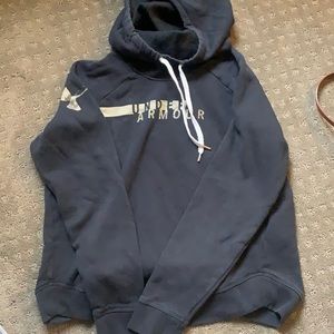 Under armour sweatshirt